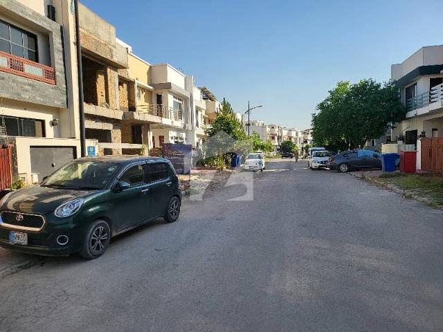Road 1/ Best Location Plot Available For Sale