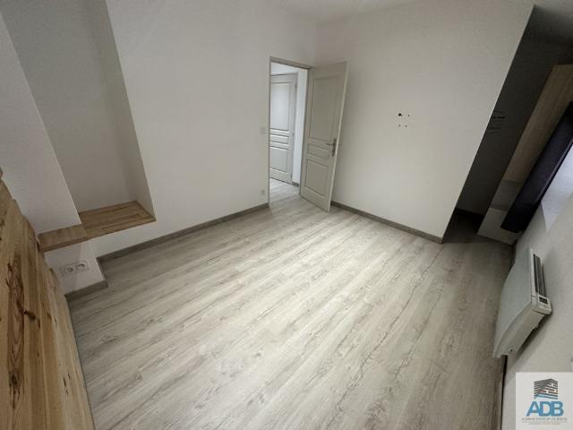 Roanne, 36 Rue Charles de Gaulle