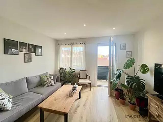 Roanne 42300 Achat / Vente appartement 3 pièces t3 au dernier étage cave