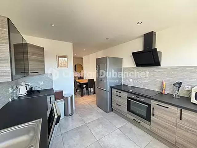 Roanne 42300 Location appartement 3 pièces t3 cave
