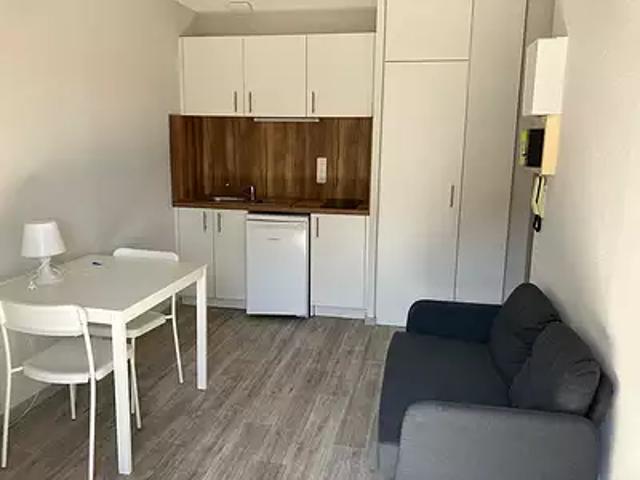Roanne 42300 Location appartement 2 pièces t2 au dernier étage