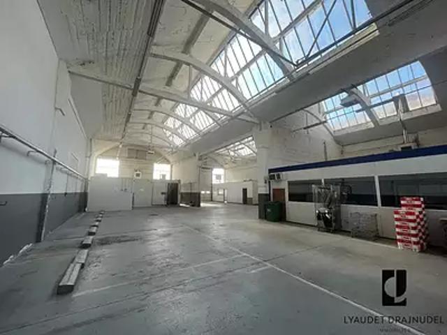 Roanne 42300 Location divers 15 pièces