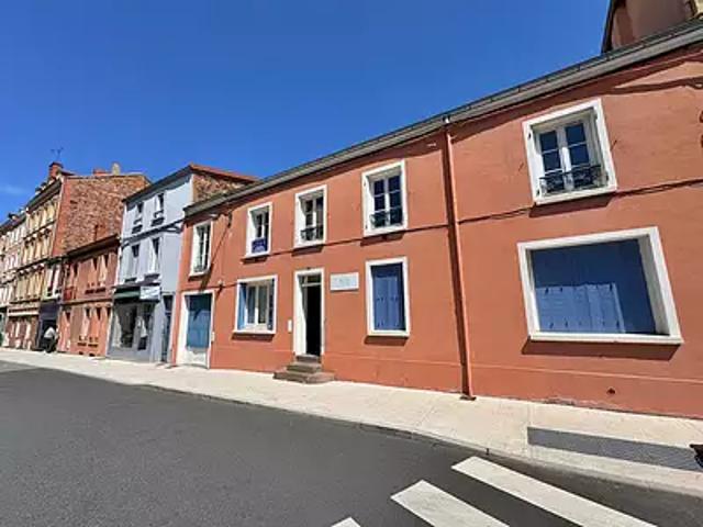 Roanne 42300 Location divers 5 pièces