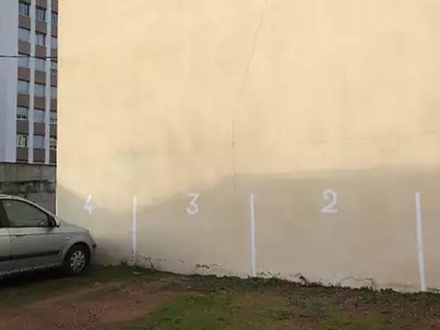 Roanne 42300 Location parking au dernier étage cave
