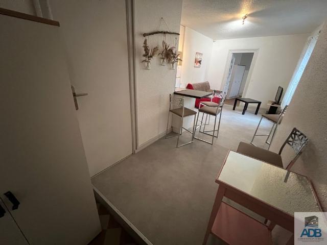 Roanne, 58 Rue Charles de Gaulle