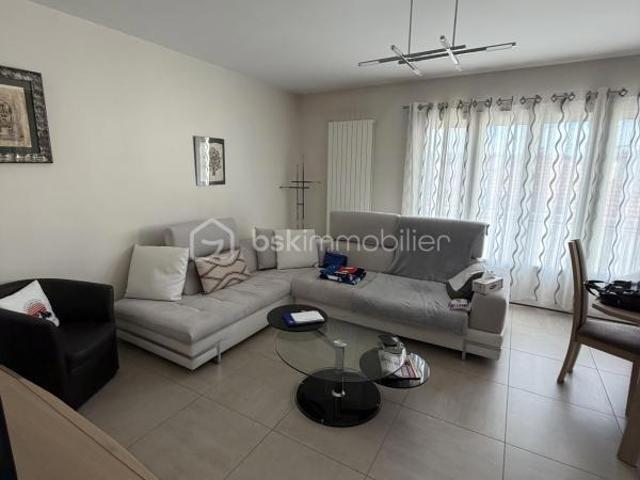 Roanne, à 5 min de la gare, Appartement d’exception 82 m² refait à neuf – Balcon, garage et cave sécurisés