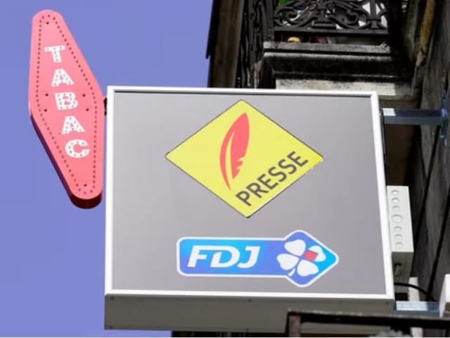 ROANNE À VENDRE FOND DE COMMERCE BAR PMU TABAC PRESSE FDJ BONNE RENTABILITE