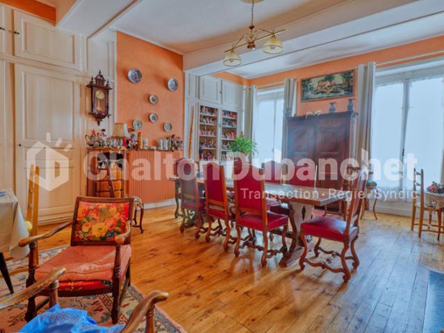 Roanne, Appartement de 164.78 m²
