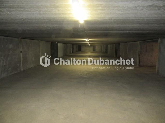 Roanne Vente Parking / Garage 42