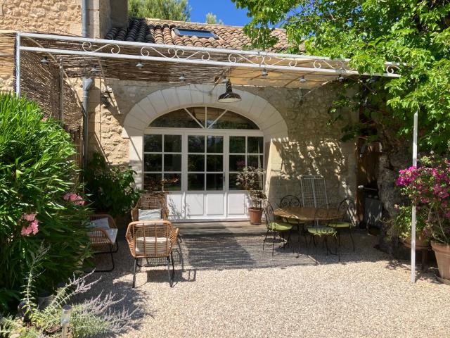 Robion Location Appartement 84