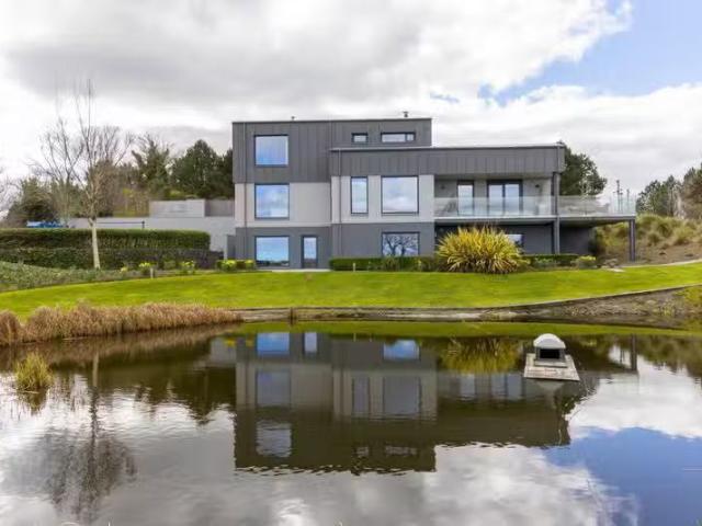 Robinsview, 94a Monlough Road