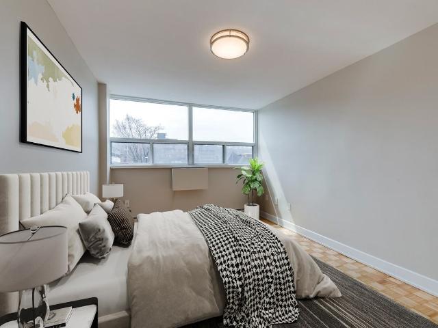 Robinson Place Apartments 3 Bedroom Apartment for Rent at 33 Robinson St, Hamilton, ON L8P 1Y8 Durand