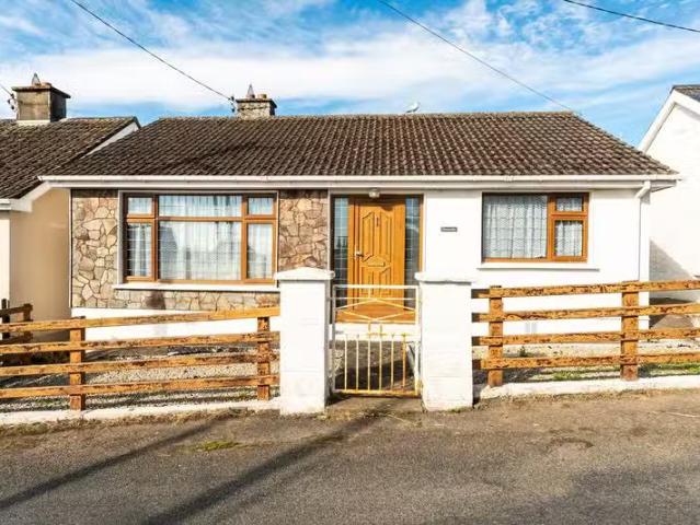 Robinville, 2A Barrackfield, A92Y822 is for sale
