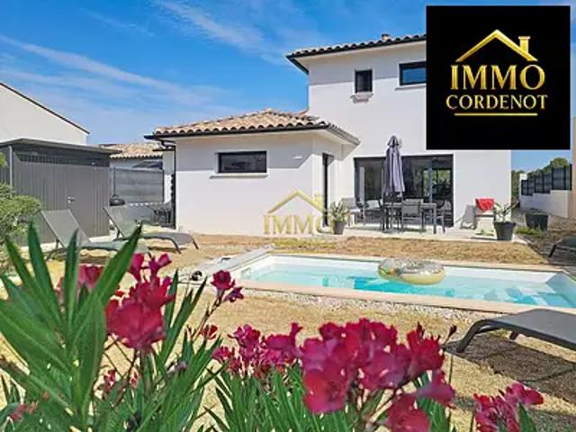 Rocbaron 83136 Achat / Vente maison 4 pièces t4 piscine