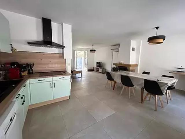 Rocbaron 83136 Achat / Vente maison 5 pièces t5