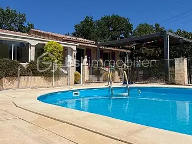 Rocbaron 83136 Achat / Vente maison 5 pièces t5 piscine