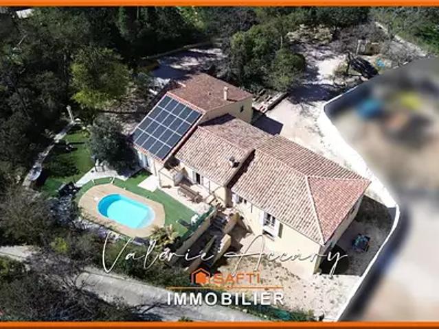 Rocbaron 83136 Achat / Vente maison 8 pièces t8