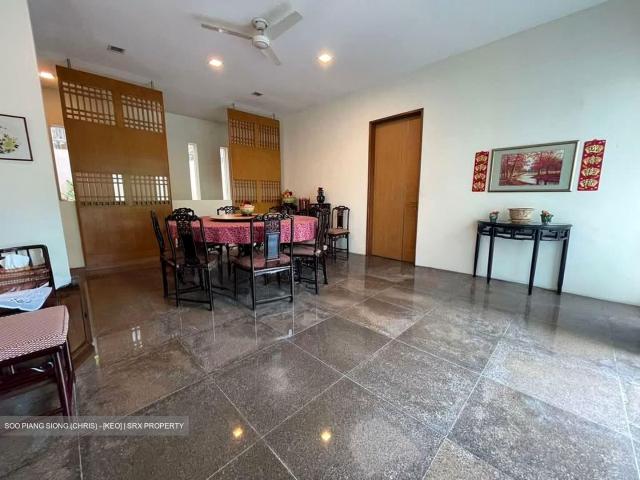 Rochalie Drive D10, Detached
