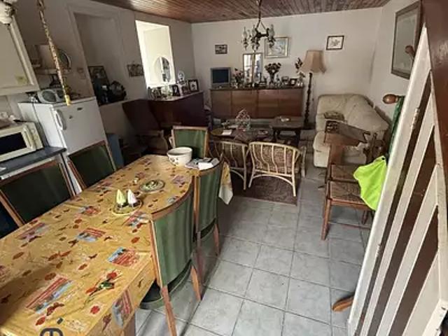 Rochechouart 87600 Achat / Vente maison 4 pièces t4 au dernier étage