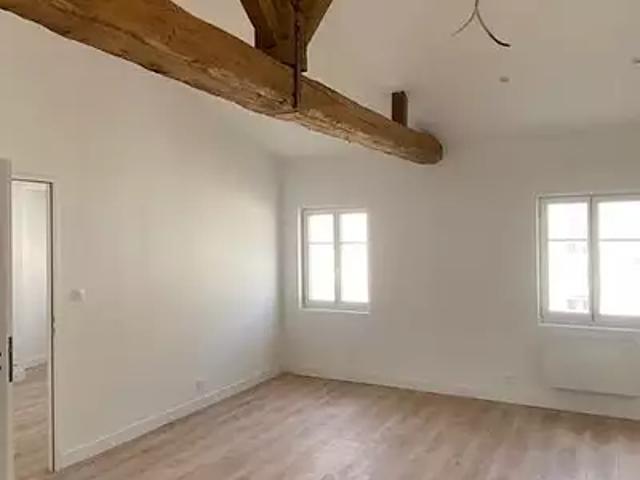 Rochefort 17300 Achat / Vente appartement 2 pièces t2 au dernier étage