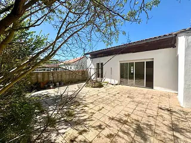 Rochefort 17300 Achat / Vente maison 4 pièces t4 au dernier étage