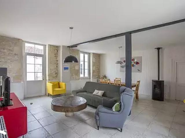 Rochefort 17300 Achat / Vente maison 7 pièces t7 au dernier étage parking