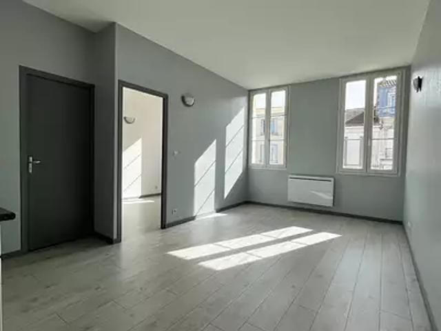 Rochefort 17300 Location appartement 2 pièces t2