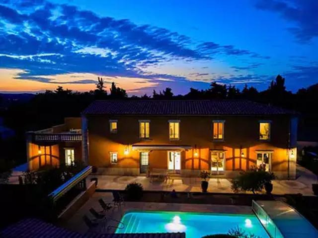 Rochefort du Gard 30650 Achat / Vente maison 7 pièces t7 piscine jardin