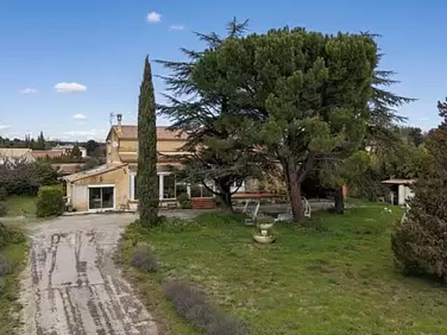 Rochefort du Gard 30650 Achat / Vente maison 7 pièces t7 piscine jardin