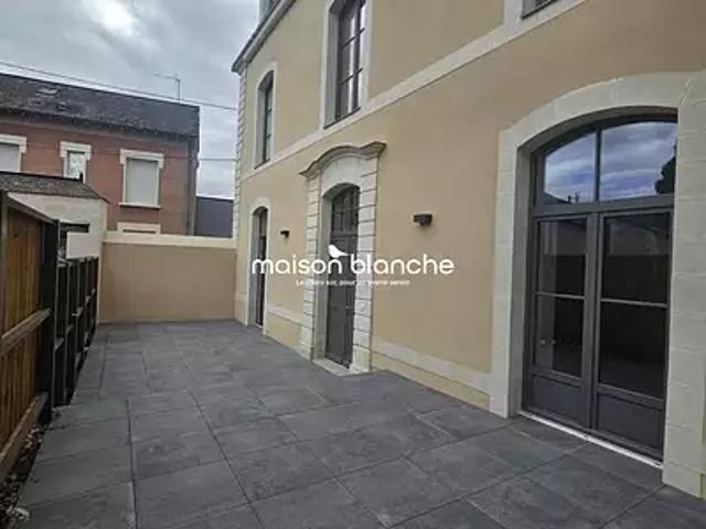 Rochefort sur Loire 49190 Location maison 5 pièces t5 terrasse parking
