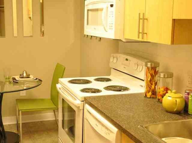 Rochelle Apartments 1 Bedroom Apartment for Rent at 960 Archibald St, Winnipeg, MB R2J 0Z2 Windsor Park