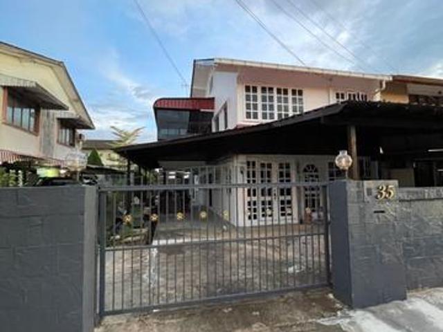 Rock Road Batu Kinyang Well Maintained Double Storey Corner House