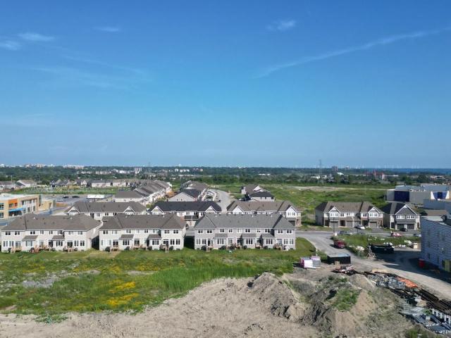 Rockwell Place I 2 Bedroom Apartment for Rent at 1560 Rockwell Dr, Kingston, ON K7M 0J7 Gardiners