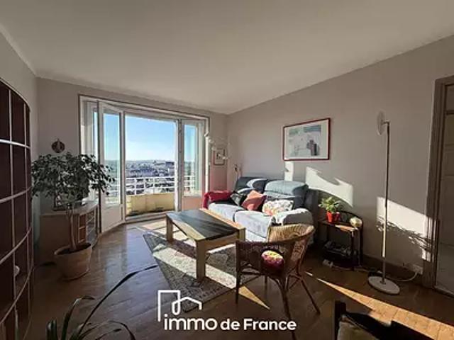 Rodez 12000 Achat / Vente appartement 4 pièces t4 au dernier étage cave