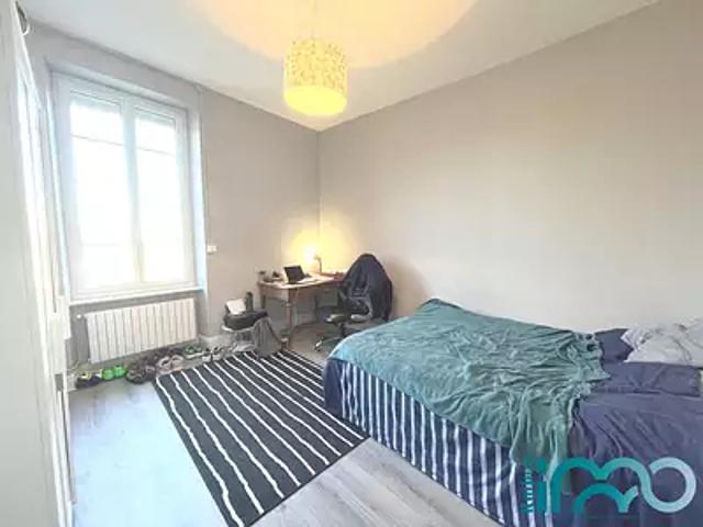 Rodez 12000 Location appartement 2 pièces t2 au dernier étage