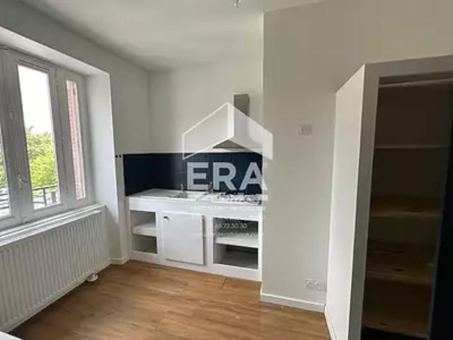 Rodez 12000 Location appartement 3 pièces t3 au dernier étage
