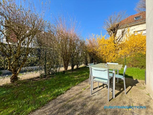 ROESCHWOOG F2 en rez de jardin