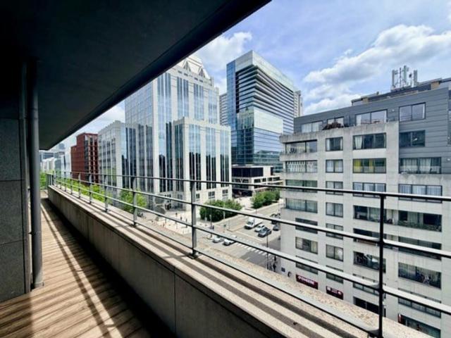 ROGIER: 3 bedroom furnished apartment in the center