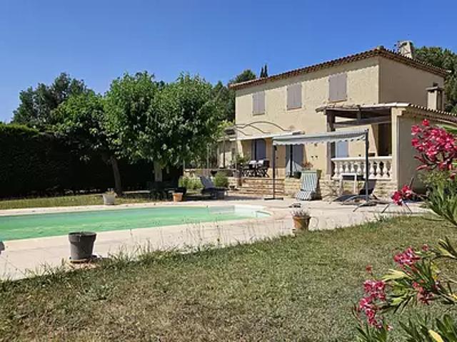 Rognes 13840 Achat / Vente maison 4 pièces t4 au dernier étage piscine