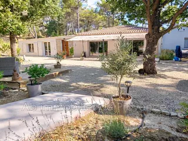 Rognes 13840 Achat / Vente maison 6 pièces t6 piscine parking