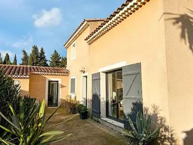 Rognonas 13870 Achat / Vente maison 5 pièces t5 piscine jardin