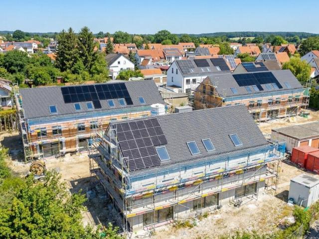 Rohbau fertiggestellt! Reiheneckhaus mit familienfreundlichem Grundriss in Mering St. Afra!