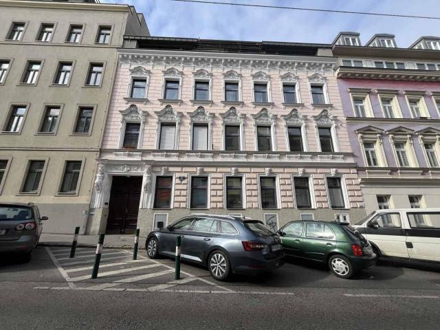 Rohdachboden Nähe Schmelz