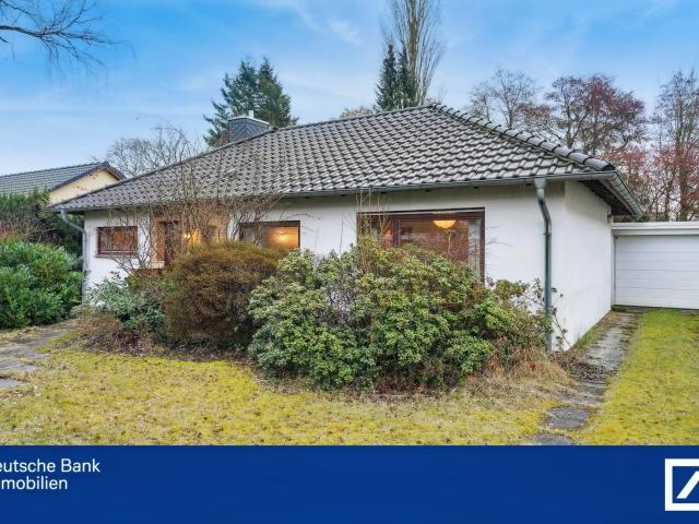 Rohdiamant in Bremen Borgfeld: Renovierungsbedürftiger Bungalow mit Potenzial und Ausbaureserve