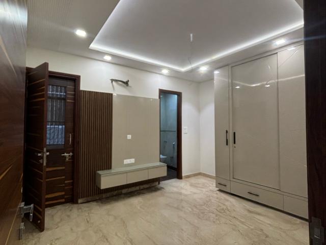 Rohini Sector 15, Rohini 2 Bedroom 850 Sq. Ft. Apartment in Rohini Sector 15 Delhi Listing ID: #9987