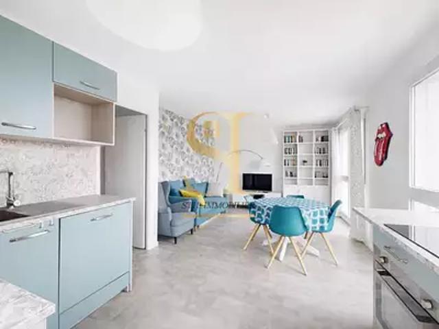 Roissy en Brie 77680 Achat / Vente appartement 3 pièces t3 au dernier étage parking