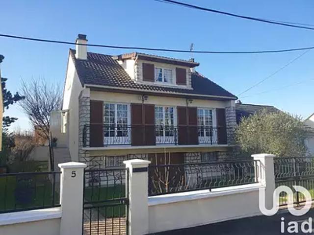 Roissy en Brie 77680 Achat / Vente maison 7 pièces t7 parking