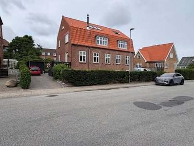 Rolig og stabil lejer søges til attraktiv 3 værelses lejlighed i Frederikshavn