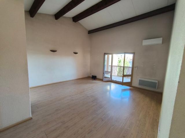 Roquemaure Location Appartement 30