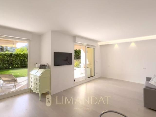 Roquebrune Cap Martin 3 pièces 77 m2 + 139 m2 extérieur grand garage fermé